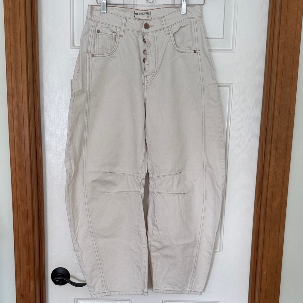 Free People Barrel Leg Jean, size 25